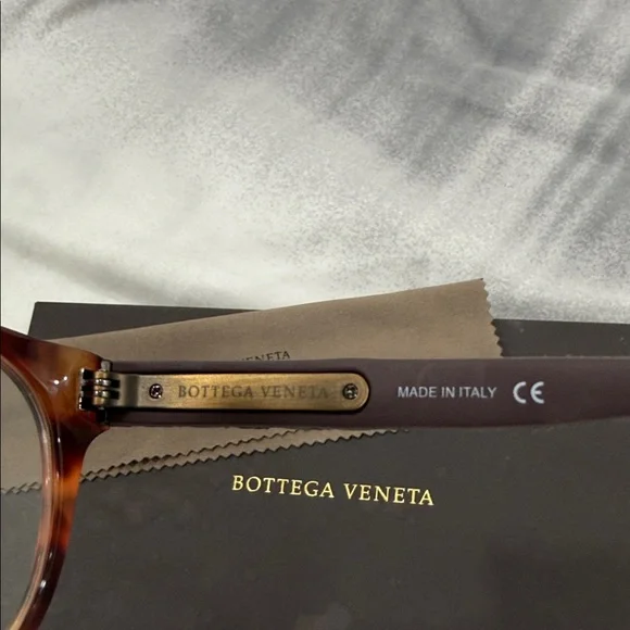 Bottega Veneta Brown Tortoise Shell Eyewear - Picture 5 of 8